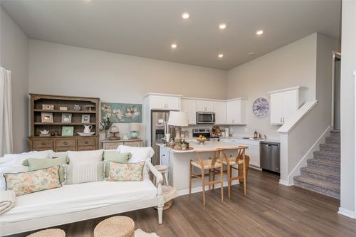 1768 Apex Ave, West Des Moines, IA, 50266-5047 | Card Image