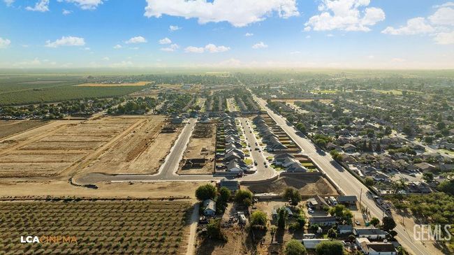 711 Sammy Way, Home with 4 bedrooms, 1 bathrooms and null parking in Shafter CA | Image 16