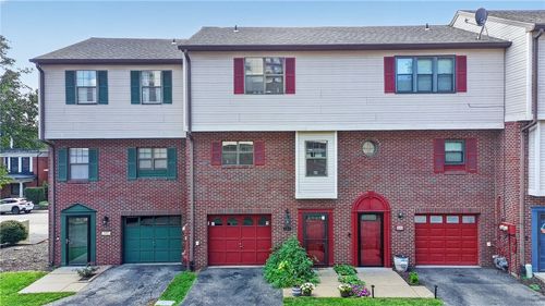 104 Longfellow Ct, Swissvale, PA, 15218 | Card Image