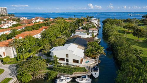 3520 Rockerman Rd, Miami, FL, 33133-3233 | Card Image