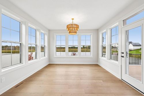 5851 Freeland Ct N, Hugo, MN, 55038-9292 | Card Image