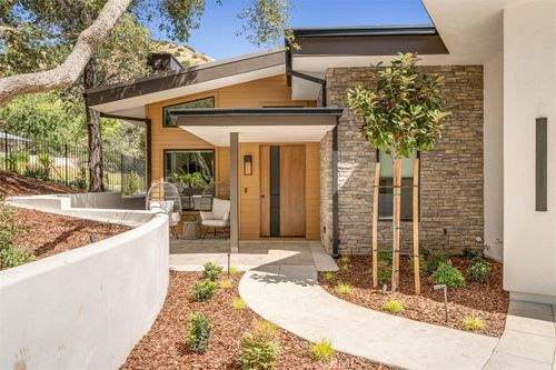 888 Oakglade, Monrovia, CA, 91016 | Card Image