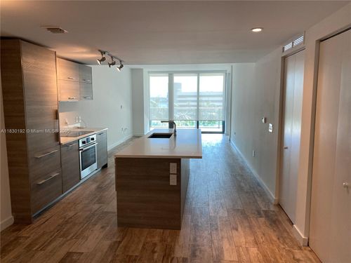 unit-802-650 Ne 32nd St, Miami, FL, 33137-5248 | Card Image