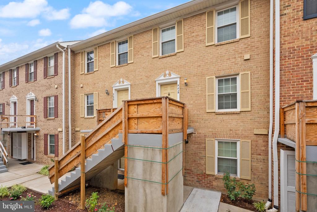 Residential in ARLINGTON 2