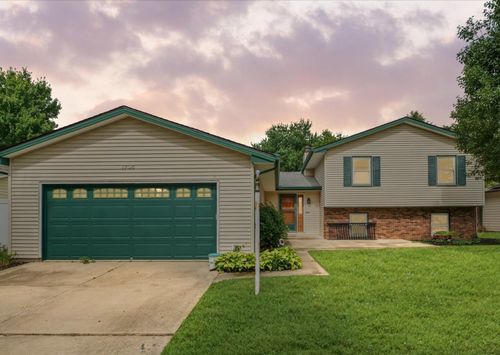 1705 Stratford Dr, Champaign, IL, 61821-5337 | Card Image