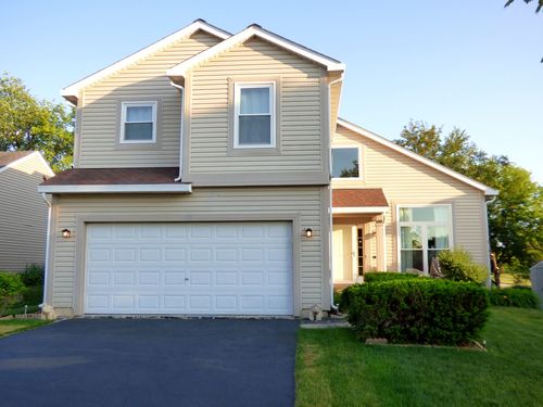 432 Thunder Rdg, Lake In The Hills, IL, 60156-4827 | Card Image