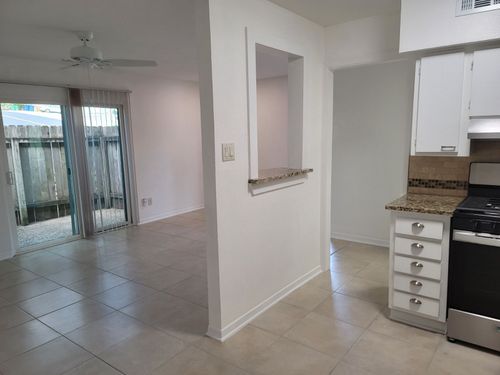 102-2308 Barton Village Cir, Austin, TX, 78704-4768 | Card Image