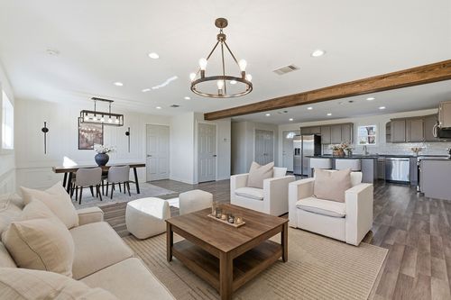 105 Willow Drive, Flatonia, TX, 78941 | Card Image