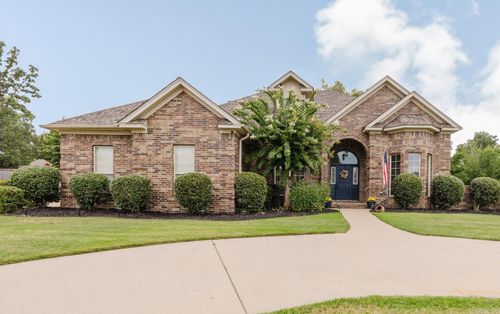 711 Sedgefield Dr, Bryant, AR, 72022-8336 | Card Image