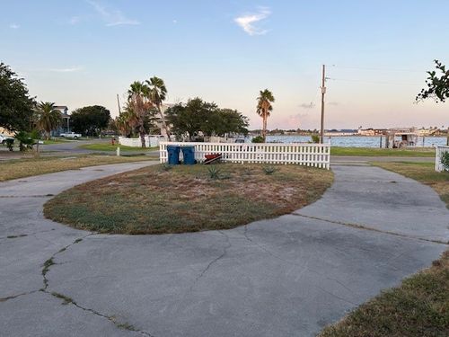 ka-unit-1-10 Riviera Drive Drive, Rockport, TX, 78382 | Card Image