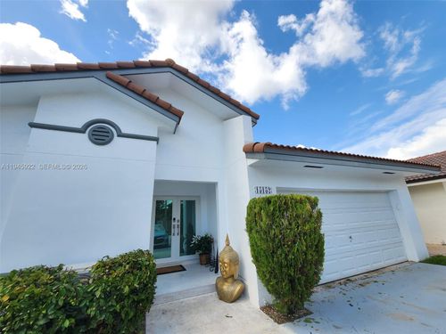 63-15152 Sw 63rd Ter, Miami, FL, 33193-2052 | Card Image