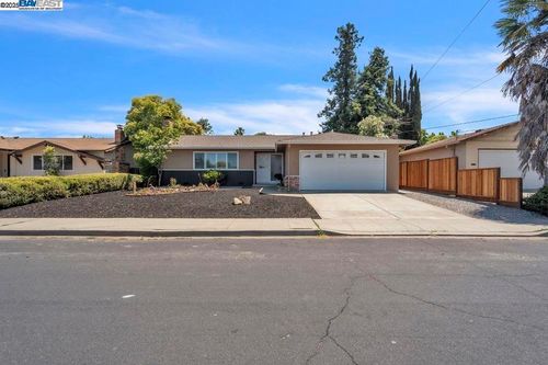 914 Wagoner Dr, Livermore, CA, 94550-5436 | Card Image