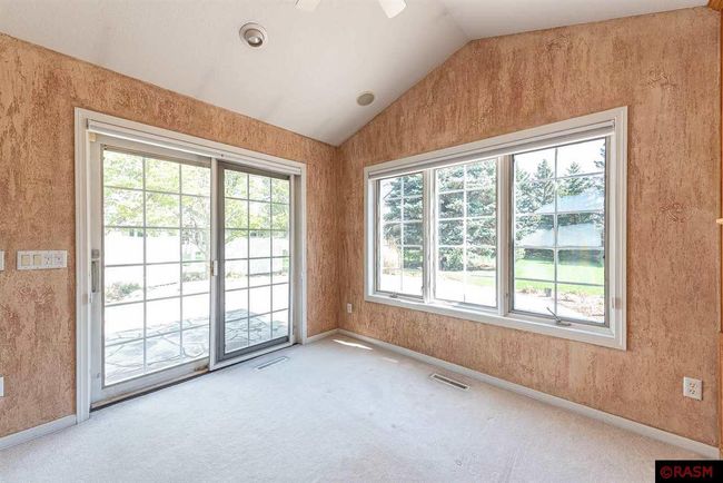 267 Plum Run, Townhouse with 2 bedrooms, 2 bathrooms and null parking in Le Sueur MN | Image 9