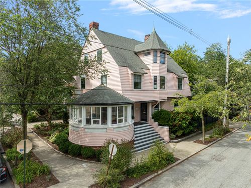 140 Brown St, Providence, RI, 02906-1537 | Card Image