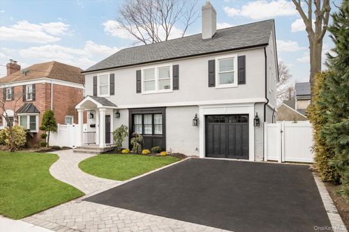 73 Stratford Rd, West Hempstead, NY, 11552-1723 | Card Image