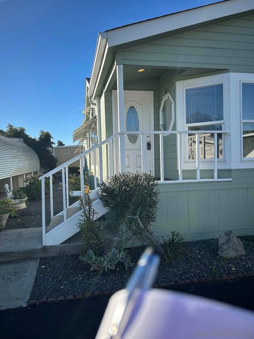 spc-39-1501 Anza Ave, Vista, CA, 92084-3219 | Card Image