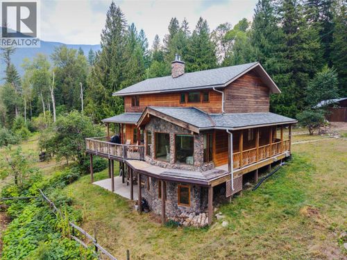 3360 Little Slocan South Rd, Winlaw, BC, V0G2J0 | Card Image