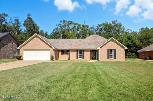 214 Shady Ln, Richland, MS, 39218-9757 | Card Image