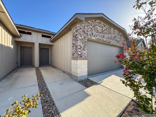 unit-2-9306 Frio Lndg, Converse, TX, 78109-2693 | Card Image