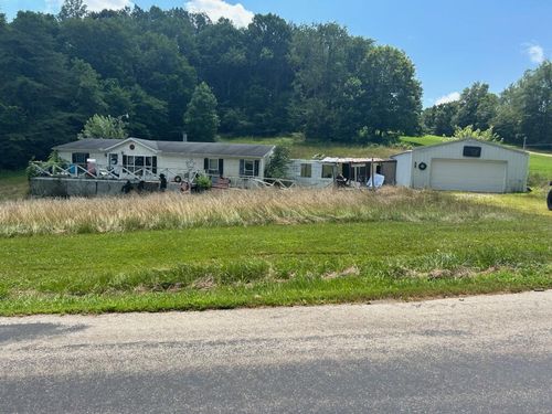 6701 Pleasantview Rd Se, Lancaster, OH, 43130-9423 | Card Image