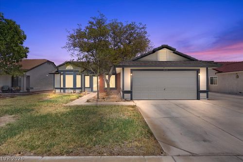 4612 Bannister Ln, Las Vegas, NV, 89130-2317 | Card Image