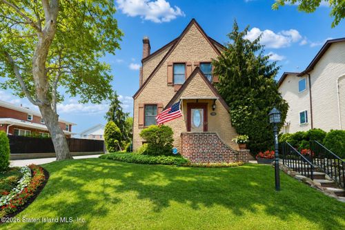 27 Windemere Avenue, Staten Island, NY, 10306 | Card Image