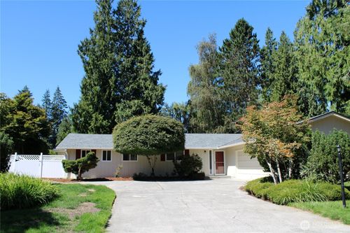 105 Harleman Dr, Sequim, WA, 98382-9304 | Card Image