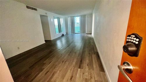 3c-3901 S Ocean Dr, Hollywood, FL, 33019-3001 | Card Image