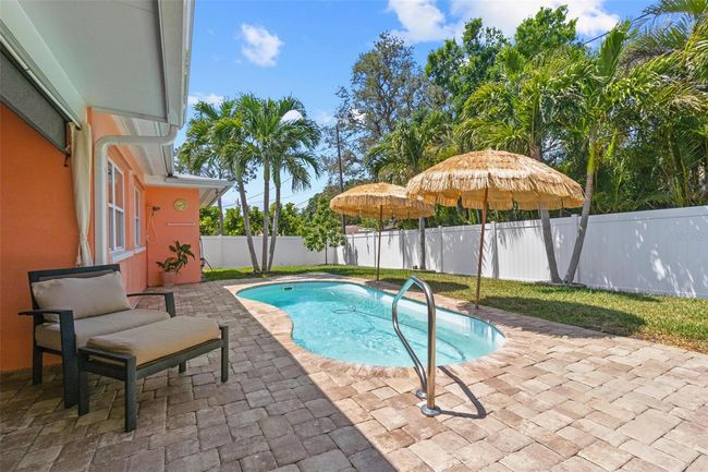 10448 Hetrick Cir W, House other with 3 bedrooms, 2 bathrooms and null parking in Largo FL | Image 25