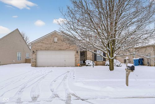 15550 Outside Trl, Noblesville, IN, 46060-8122 | Card Image