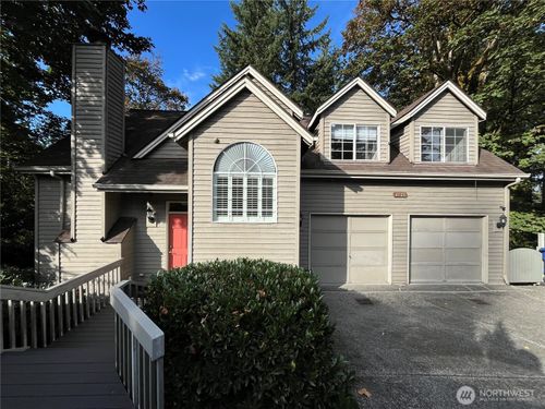 4123 150th Ave Se, Bellevue, WA, 98006-1613 | Card Image