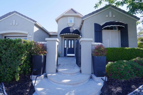 2041 Kent Dr, Brentwood, CA, 94513-6450 | Card Image