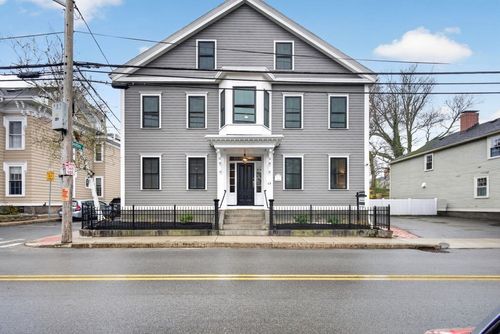 2l-49 Essex St, Salem, MA, 01970-5285 | Card Image
