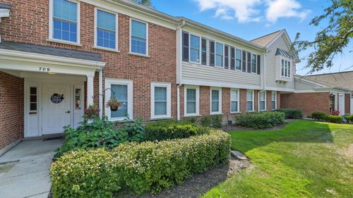 apt-b-709 Burr Oak Ln, Prospect Heights, IL, 60070-2827 | Card Image