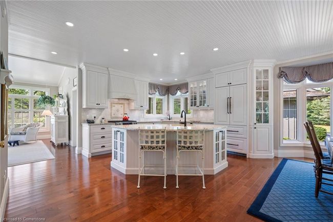 402 Progreston Rd, House other with 2 bedrooms, 4 bathrooms and 14 parking in Carlisle ON | Image 10
