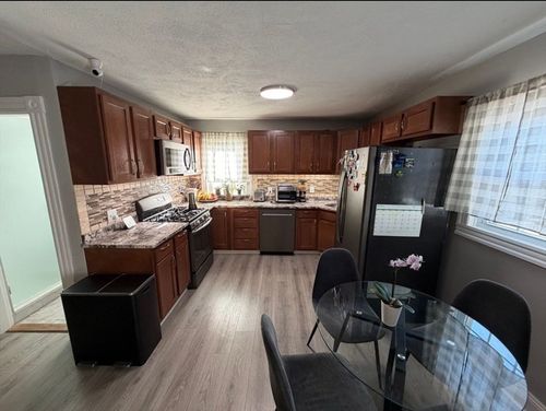 2-15 Moore St, Winthrop, MA, 02152-1320 | Card Image