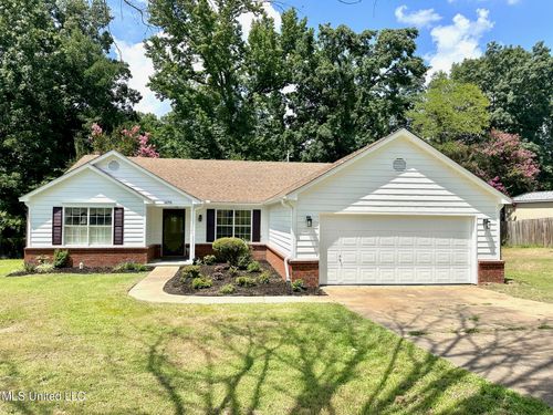 4292 Star Landing Rd E, Nesbit, MS, 38651-9255 | Card Image