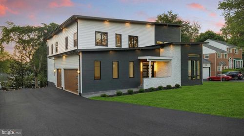 1052 Balls Hill Rd, MCLEAN, VA, 22101-2021 | Card Image