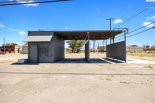 330 3rd St, Mabton, WA, 98935 | Card Image