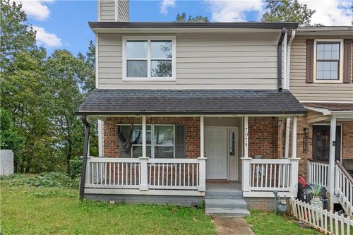 7074 Oakhill Cir, Austell, GA, 30168-6856 | Card Image