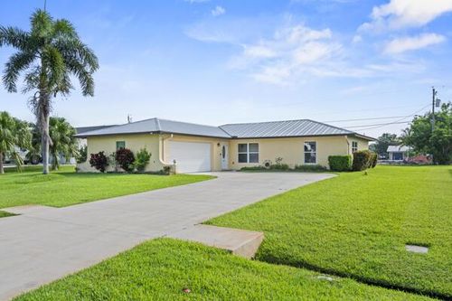 453 Se Seabreeze Ln, Port St. Lucie, FL, 34983-2262 | Card Image