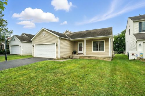 2121 Staghorn Way, Grove City, OH, 43123-4873 | Card Image