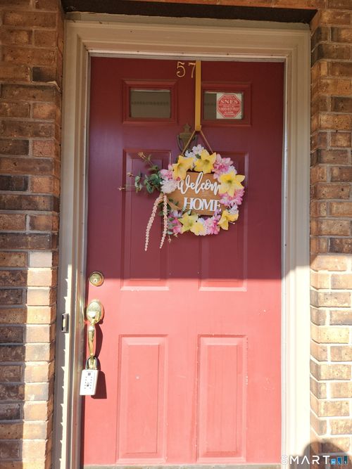 57-882 N Colony Rd, Meriden, CT, 06450-2330 | Card Image