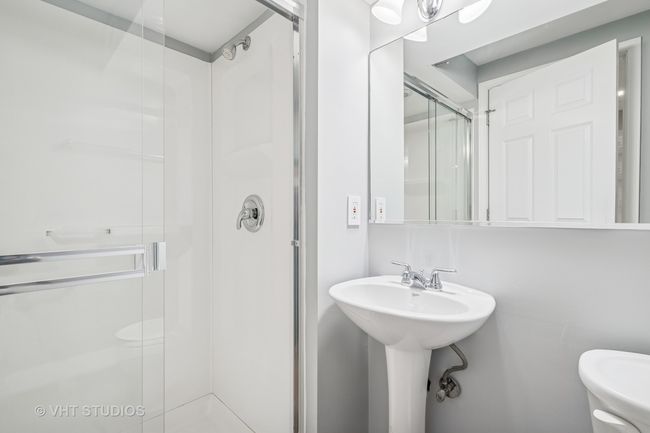 6063 Delaney Dr, Townhouse with 3 bedrooms, 4 bathrooms and 2 parking in Hoffman Estates IL | Image 22