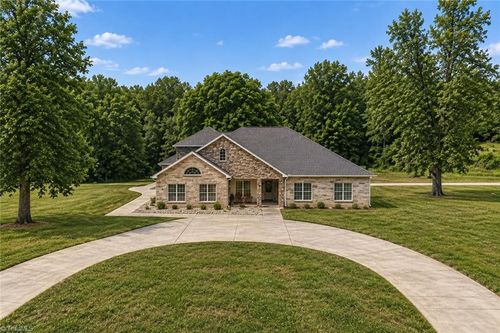 9190 Laurel Glenn Drive, Rural Hall, NC, 27045 | Card Image