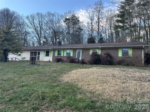 129 Ridgecrest Ave, Marble, NC, 28905-8439 | Card Image