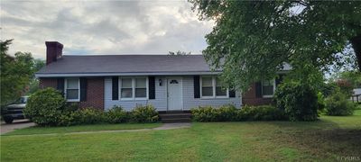 View of front of house with a front yard | Image 1