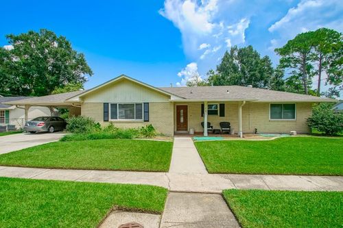 601 Darlene Ave, Metairie, LA, 70003-3805 | Card Image