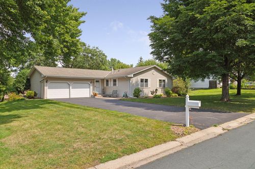 4000 W 100th St, Bloomington, MN, 55437-2406 | Card Image