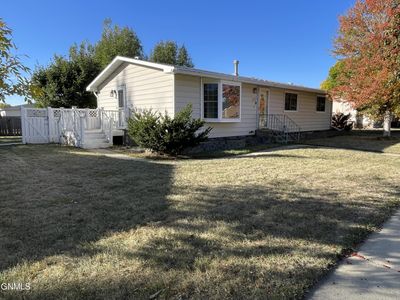 416 22nd Street E, House other with 5 bedrooms, 2 bathrooms and null parking in Williston ND | Image 1